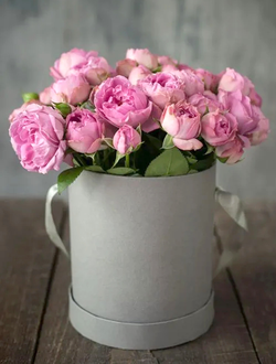 Шляпная коробка "Gray rose"